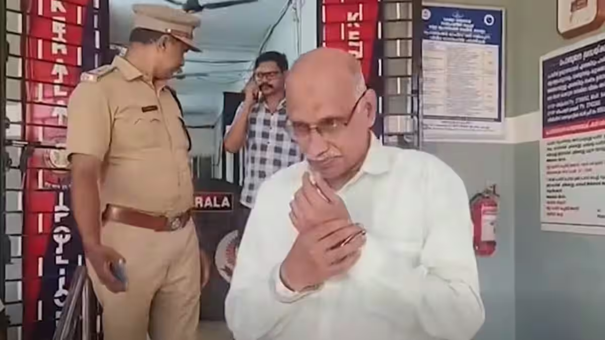 വിദ്യാർത്ഥികൾക്ക് നേരെ ലൈംഗികാതിക്രമം: മദ്രസ അധ്യാപകൻ കോടതിയിൽ കീഴടങ്ങി